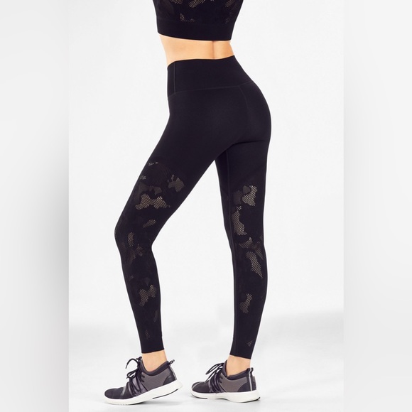 Fabletics Women's High Waisted Seamless Mesh Seamless Leggings - Picture 4 of 12